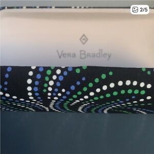 Vera Bradley clamshell eyeglasses/sunglasses case. New without tags.